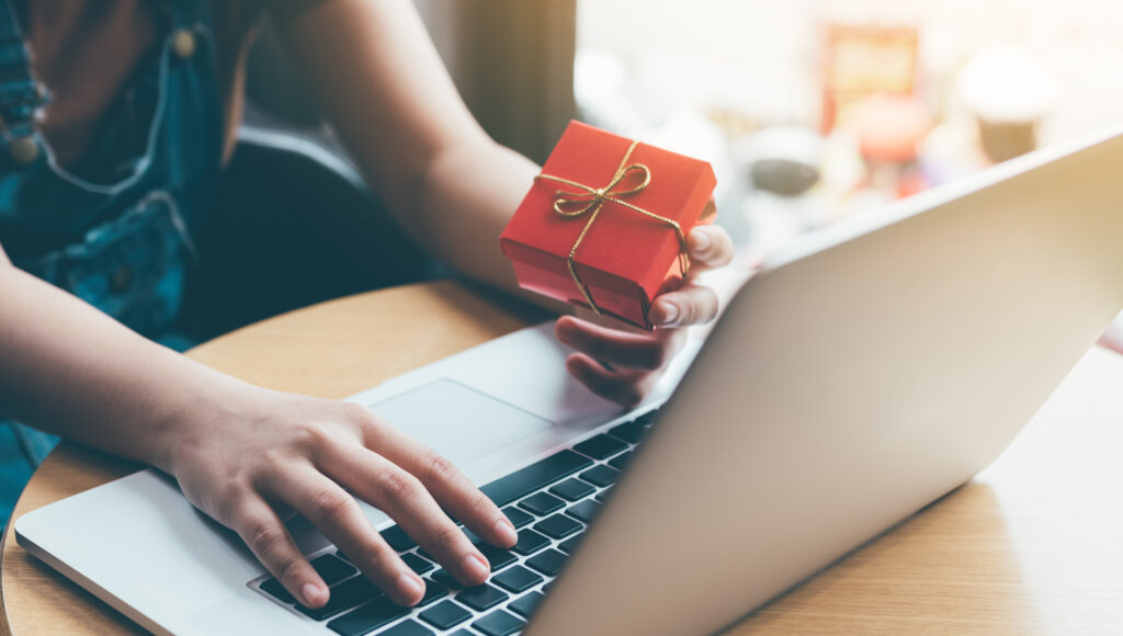 10 Reasons Why You Should Shop Online