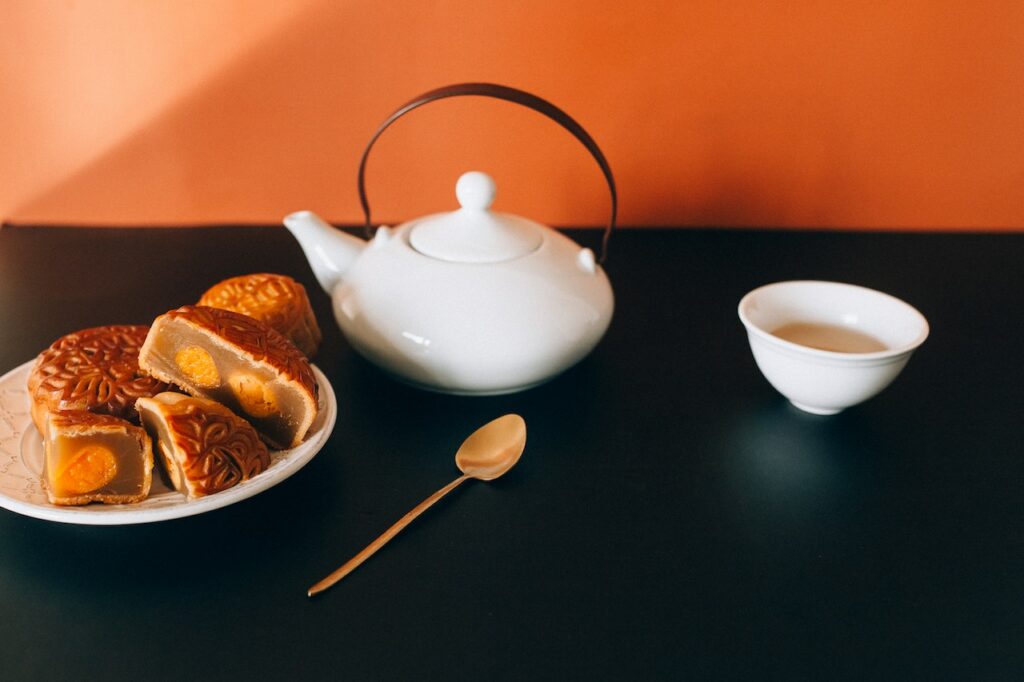 <a></a><strong>Must-Try Foods and Drinks During Mid-Autumn Festival in Hong Kong</strong>