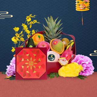 Sweet Deluxe Mid-Autumn Fruit Hamper with Peninsula Mooncake