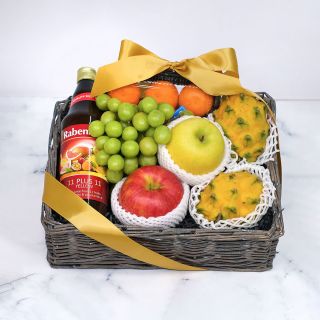 Japanese fruit basket with organic juice