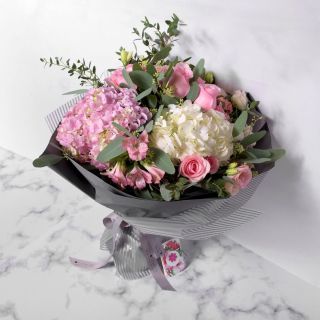 Elegant hydrangea bouquet
