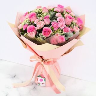 Pink Roses and Carnations Bouquet for Mother's Day
