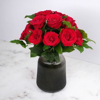 Red Roses with Vase For Valentine's Day