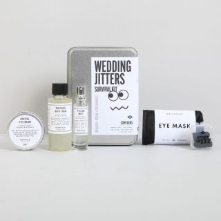Kikkerland Romance Kit